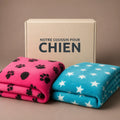 couverture-polaire-bleue-pour-chien-os-et-pattes